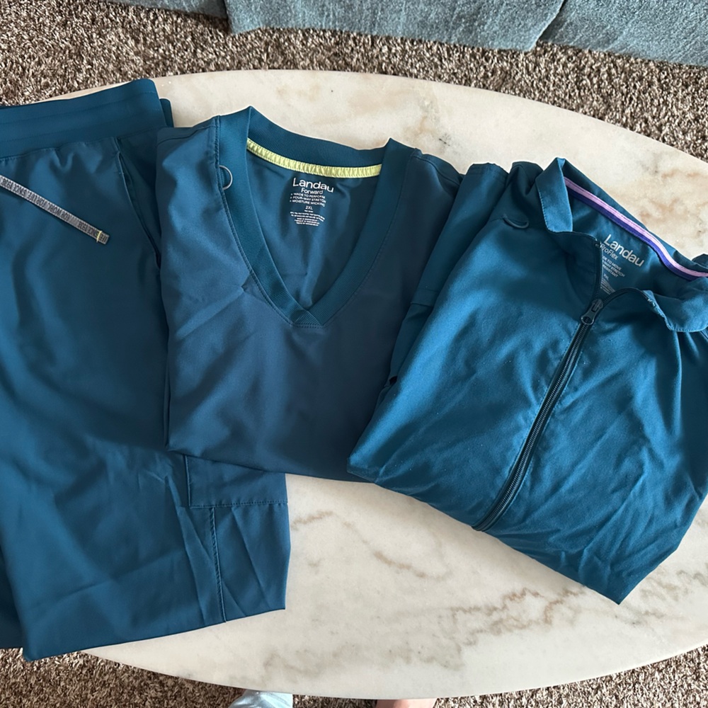 Landau Women's Teal Scrub Set
